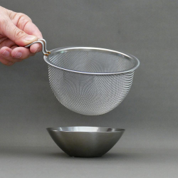 MONO petite coupe pour filtre de la théière de 0.6l, diamètre 10.5 cm,  hauiteur 4cm 2