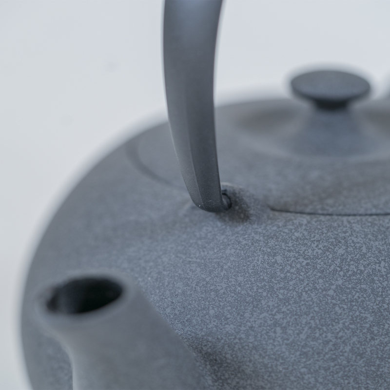 WAZUQU FUKU 0.6 litre - GRIS du célèbre designer Ken Okuyama