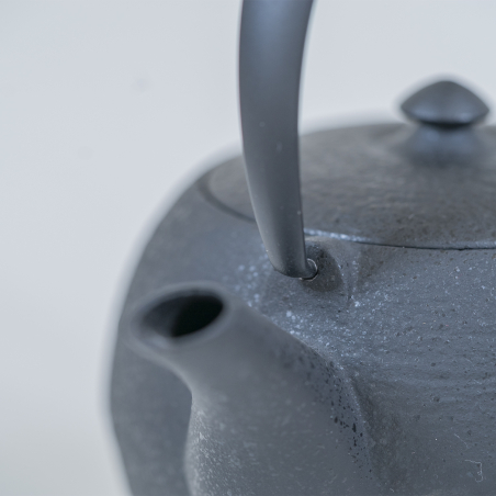 WAZUQU MAYU 0.6 litre - NOIR du célèbre designer Ken Okuyama