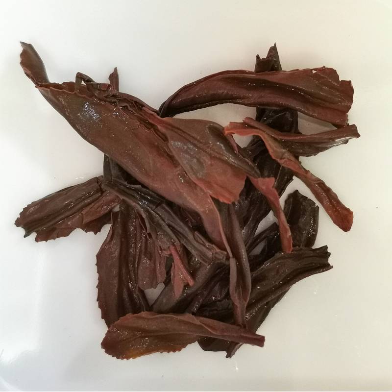 Thé japonais fumé au bois de sakura