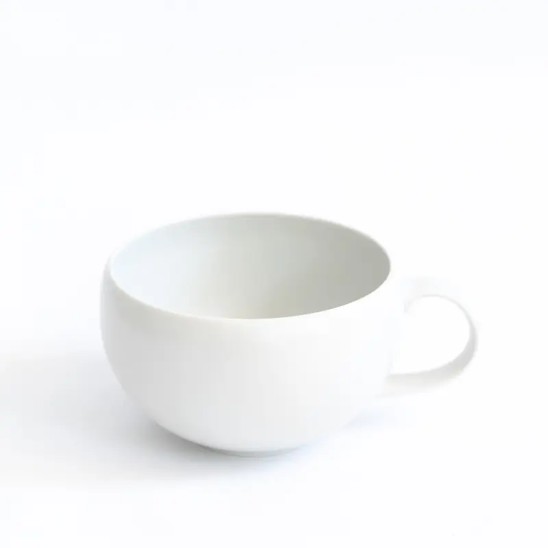 Kihara: Grande tasse arrondie blanc-cassé mat 4.5dl