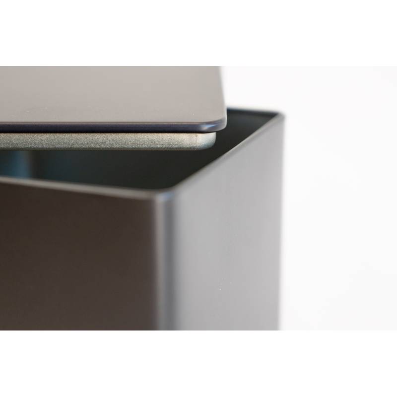 Le T Box - Black Metal - Square - Small