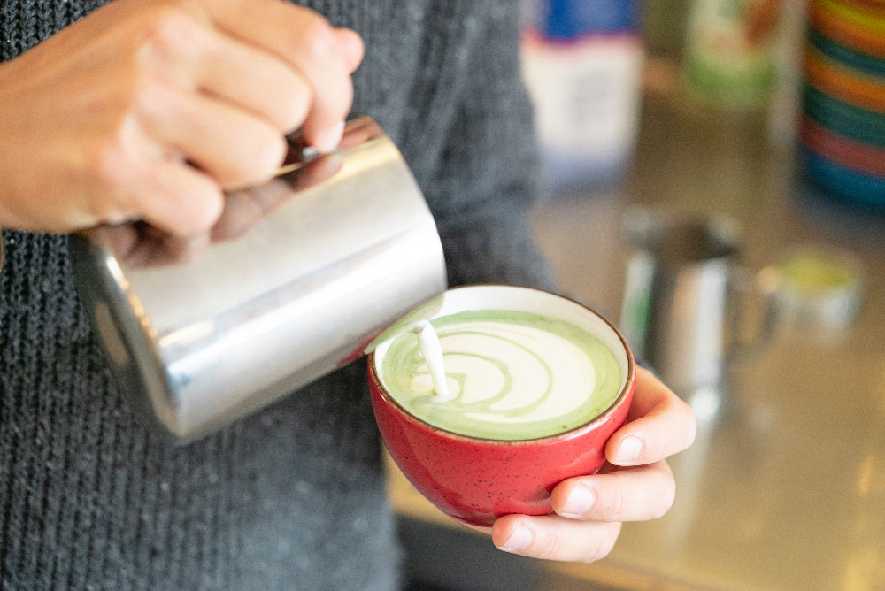 th&eacute;s pour restaurant suisse